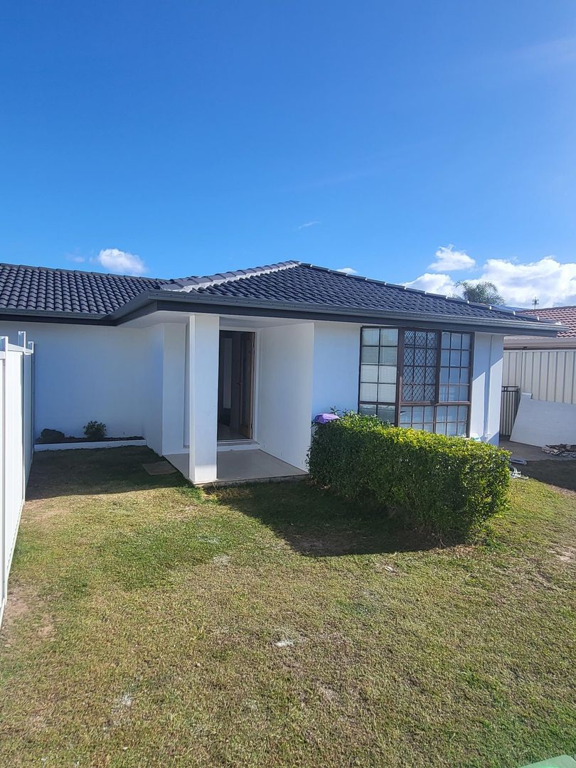 2 Placid Court Varsity Lakes QLD 4227 Domain