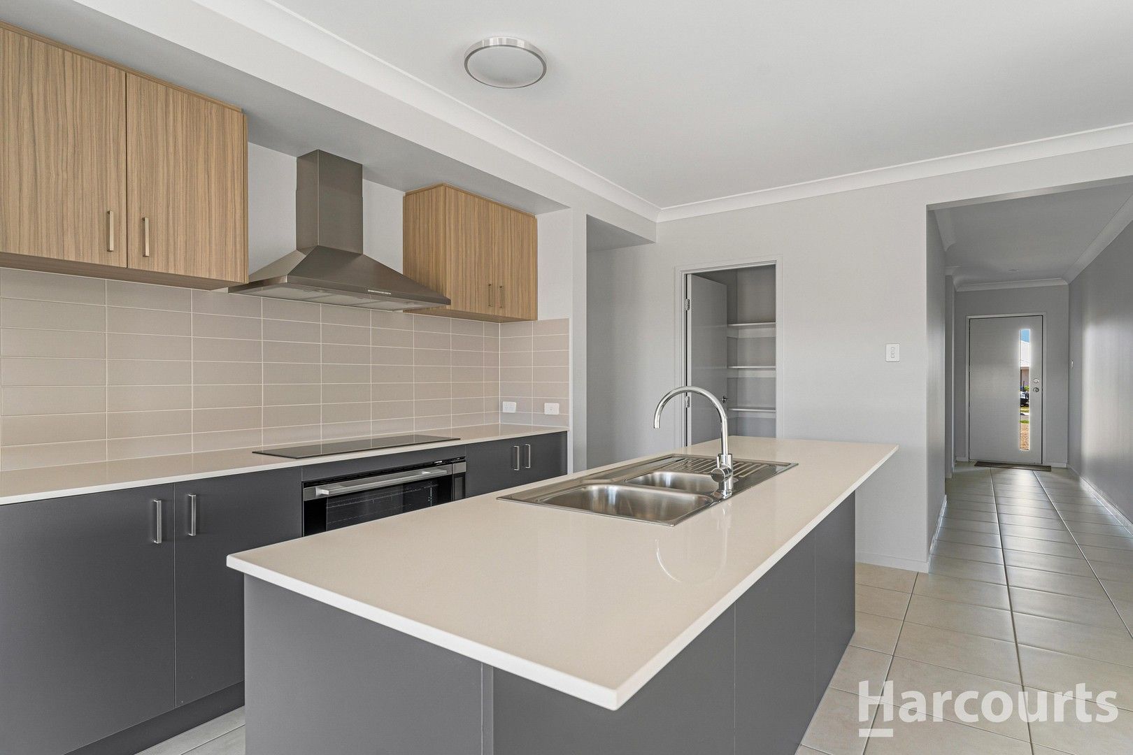 4 bedrooms House in 4 Grandvue Drive WONDUNNA QLD, 4655