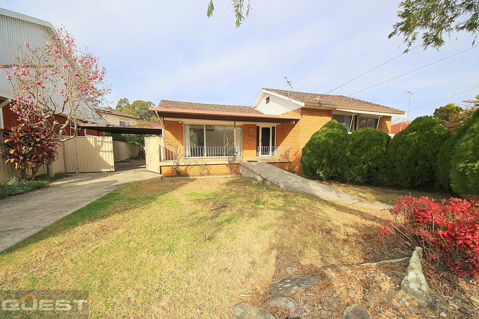 5 Flinders Road, Georges Hall NSW 2198