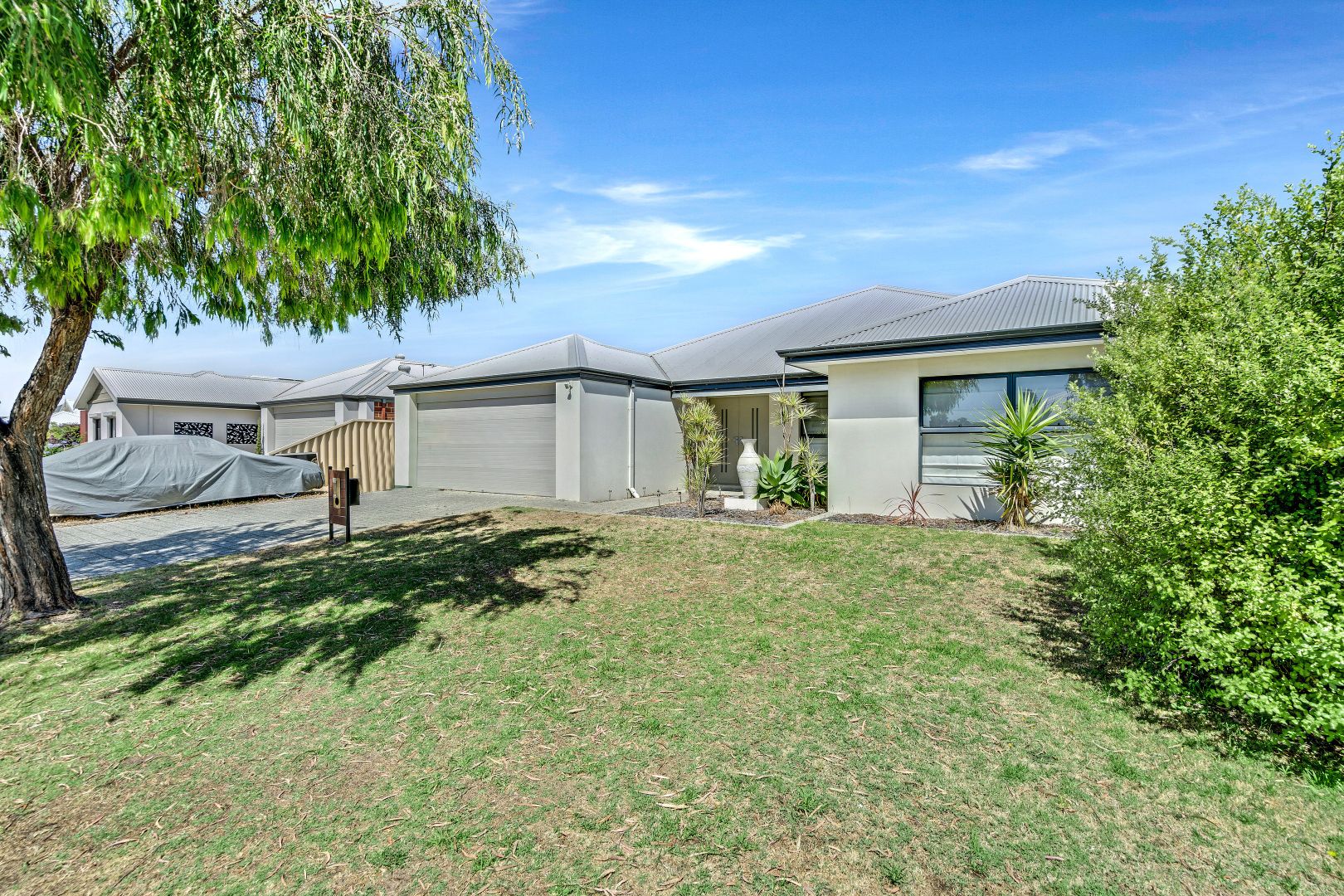15 Glenelg Dr, Millbridge WA 6232 House For Rent Domain