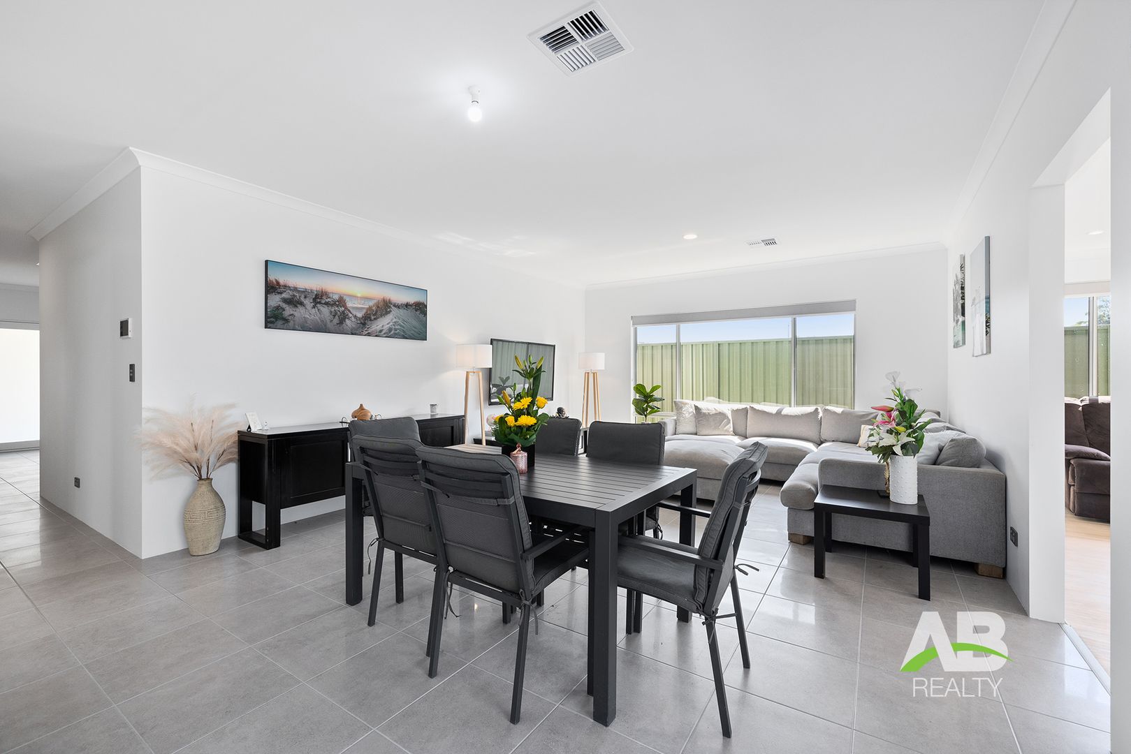 16 Stonecrop Crescent, Henley Brook WA 6055, Image 2