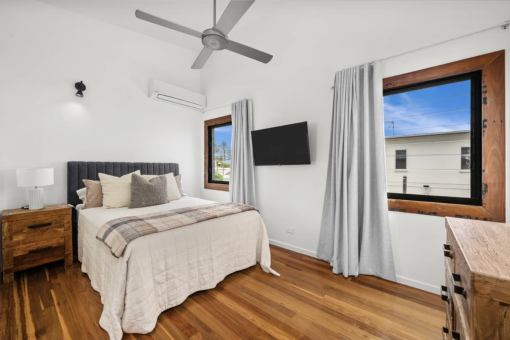 Additional image 23 of 35 Alfred Street, Mermaid Beach QLD 4218