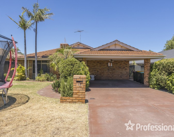 32 Richenda Court, Marangaroo WA 6064