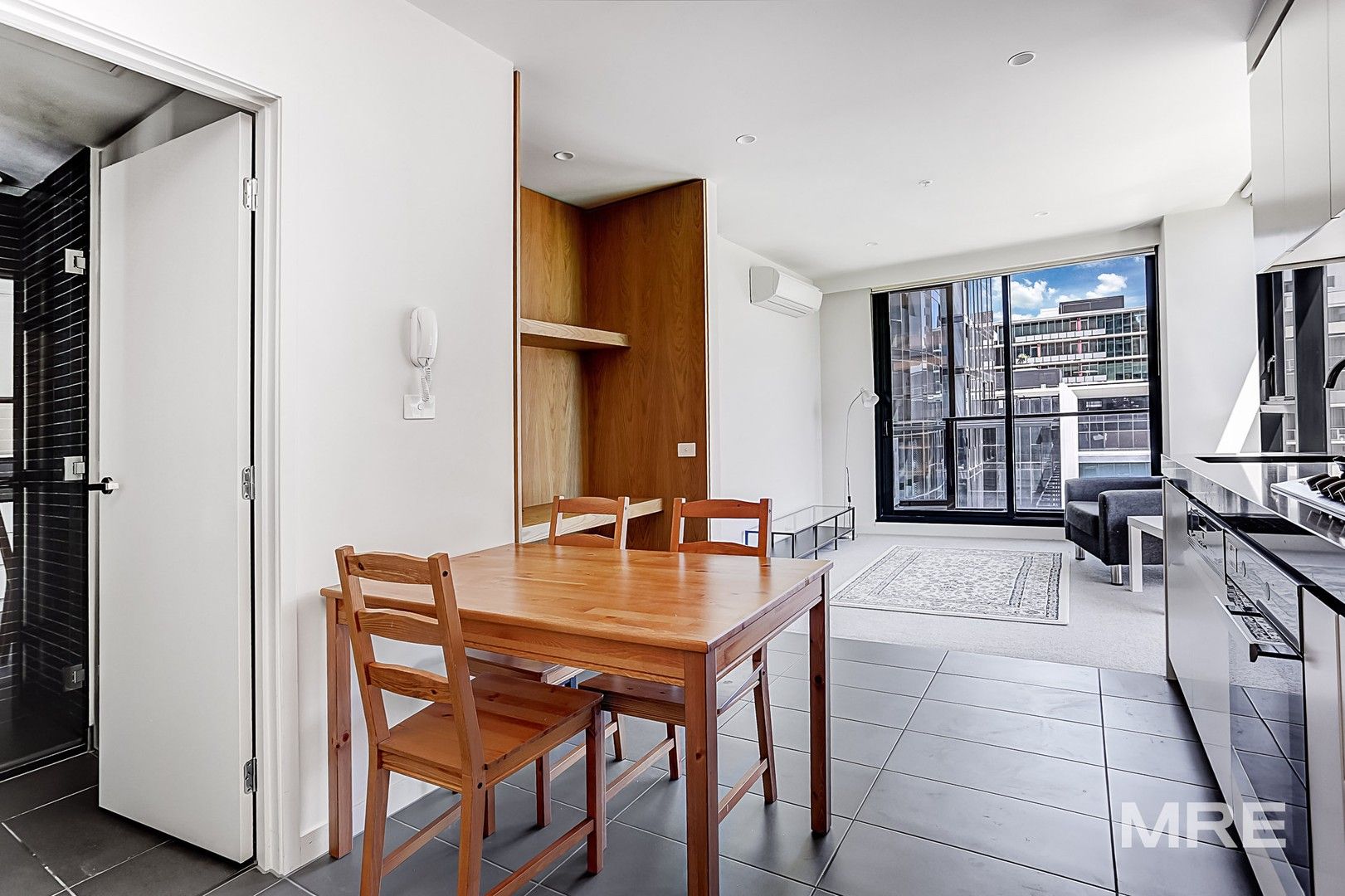 2 bedrooms Apartment / Unit / Flat in 404/8 Daly Street SOUTH YARRA VIC, 3141