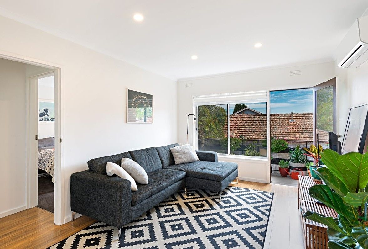 2 bedrooms Apartment / Unit / Flat in 8/50 Bayview Road SEDDON VIC, 3011