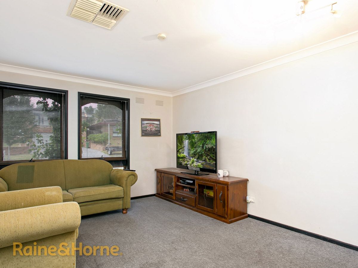 4/2 Banks Avenue, KOORINGAL NSW 2650, Image 1