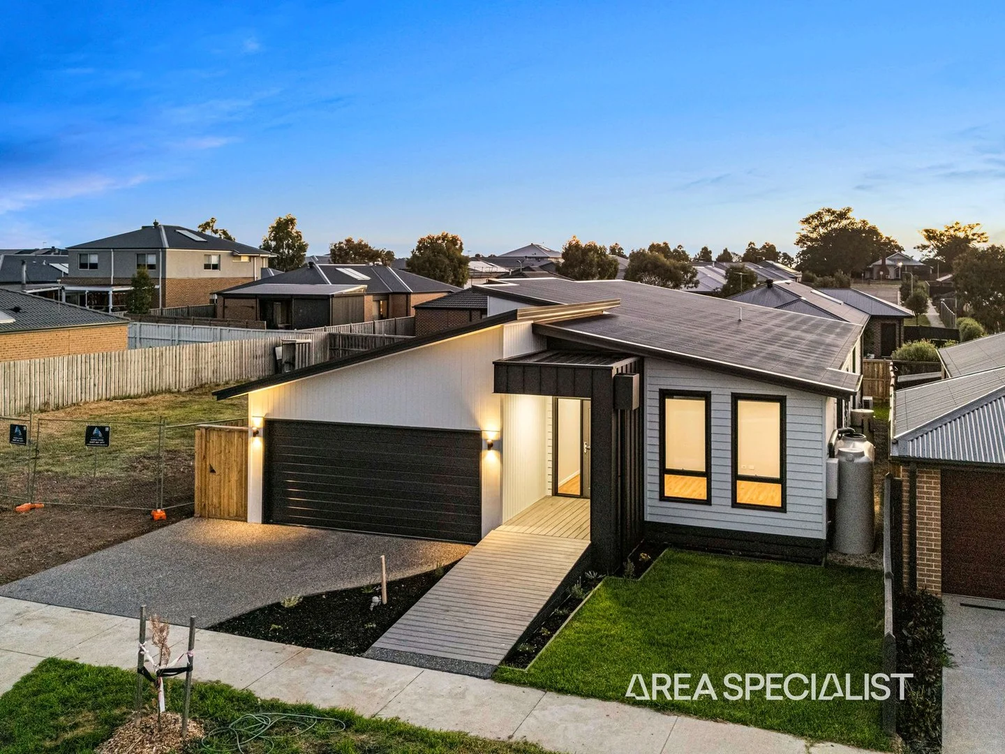 14 Ashburton Avenue, Corinella VIC 3984