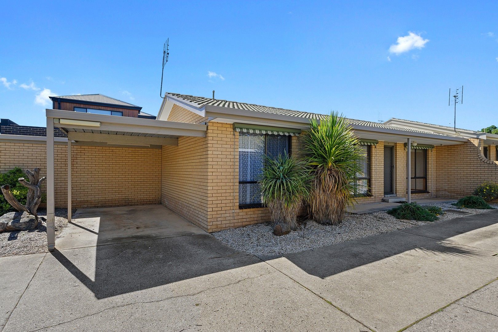 4/21a Nish Street, Flora Hill VIC 3550, Image 0