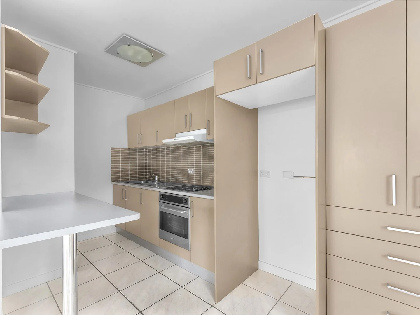 4/387 Cavendish Road, Coorparoo QLD 4151