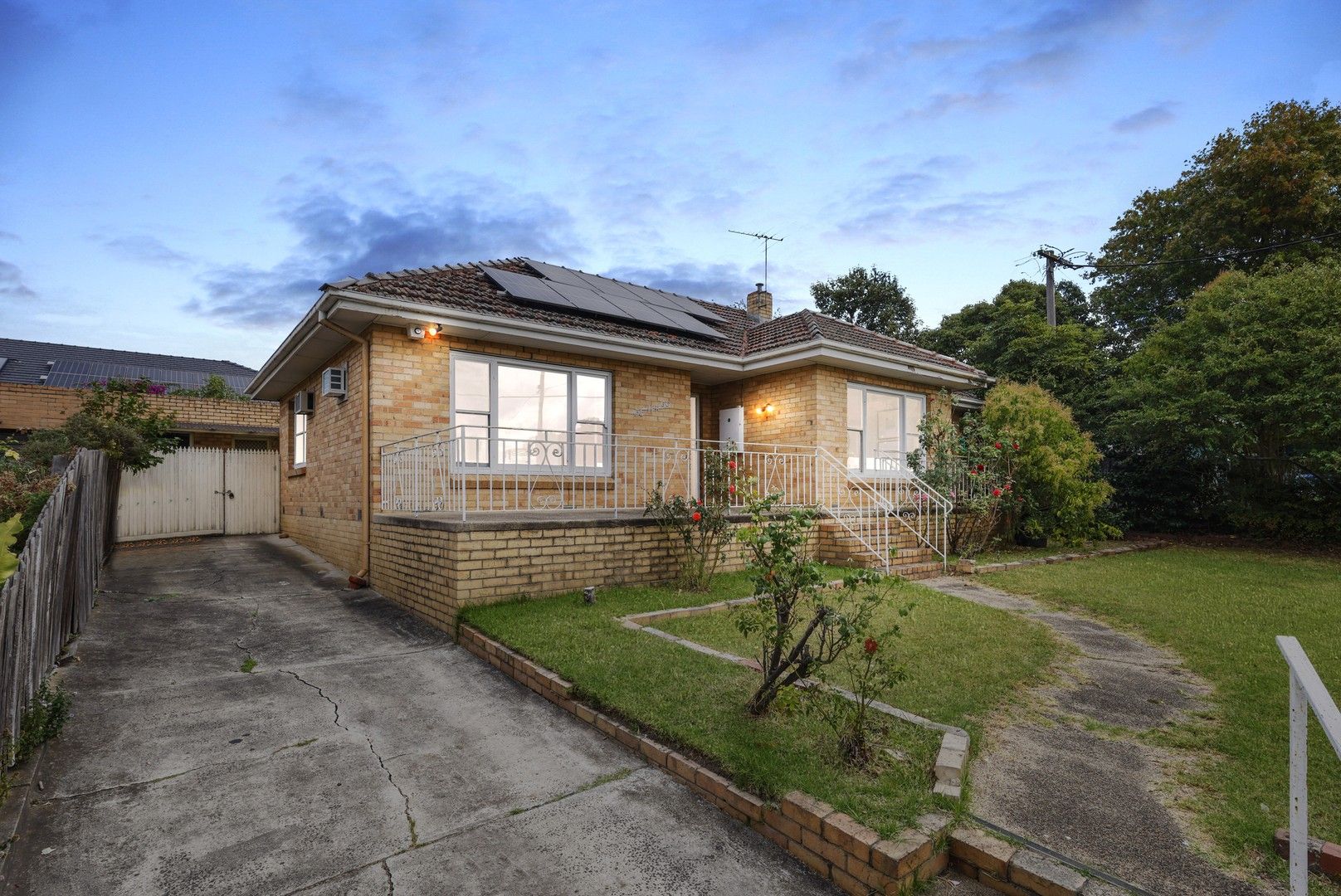114 Woodhouse Grove, Box Hill North VIC 3129, Image 0