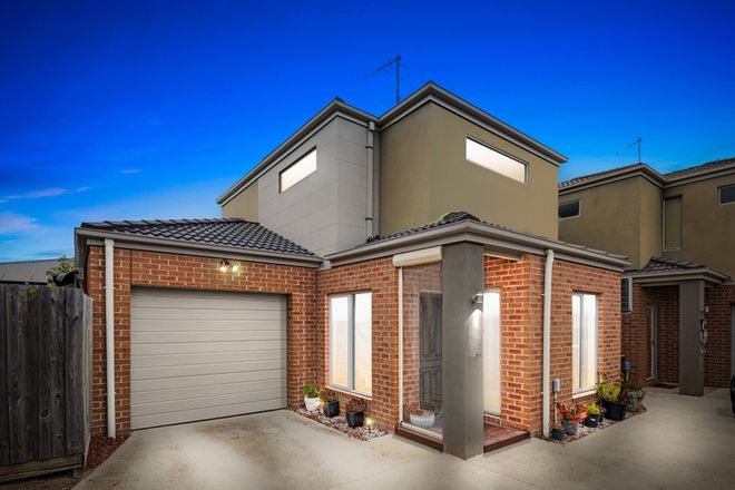 Picture of 2/43 Westmeadows Lane, TRUGANINA VIC 3029