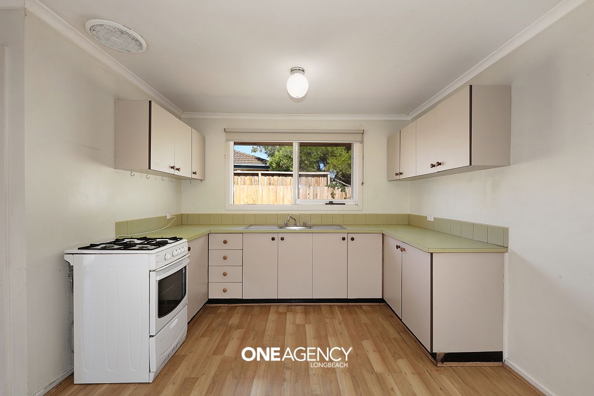 8/11 Broadway, Bonbeach VIC 3196, Image 2