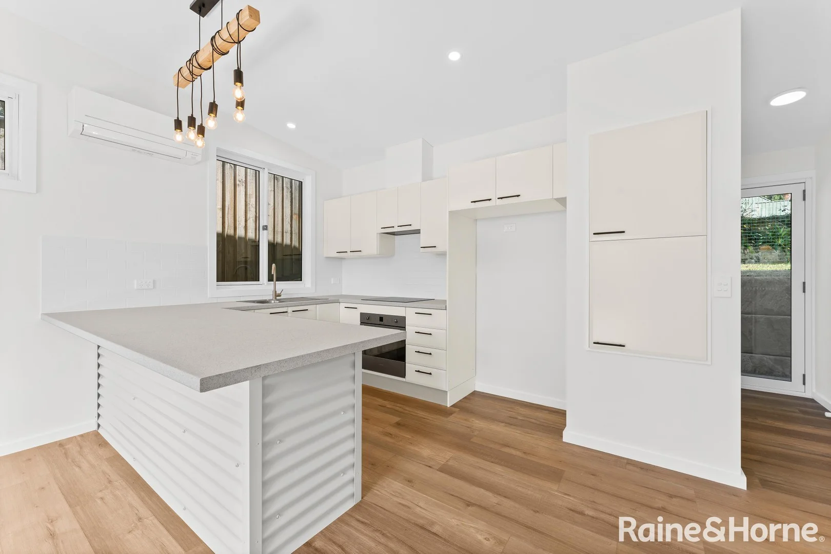 5a Halls Road, Helensburgh NSW 2508