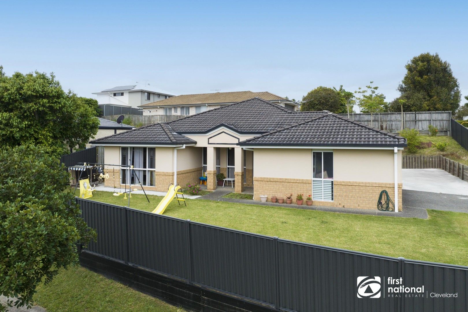 4 bedrooms House in 22 Hedera Street REGENTS PARK QLD, 4118