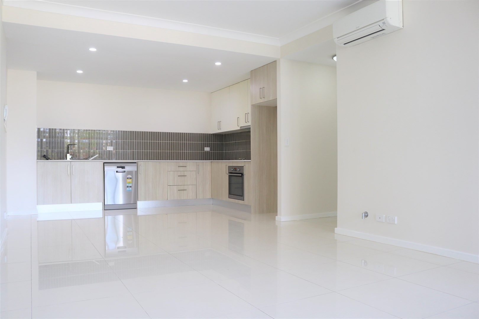 2 bedrooms Apartment / Unit / Flat in 101/63-67 Veron street WENTWORTHVILLE NSW, 2145