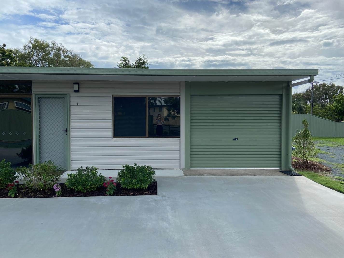 2 bedrooms House in 1/3 Skylark Street SLADE POINT QLD, 4740