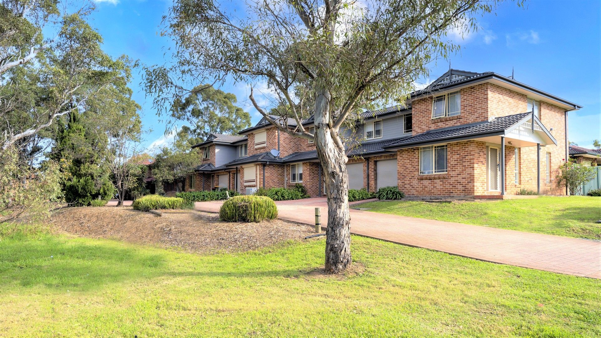 3 bedrooms Townhouse in 13/42 Princess Street WERRINGTON NSW, 2747