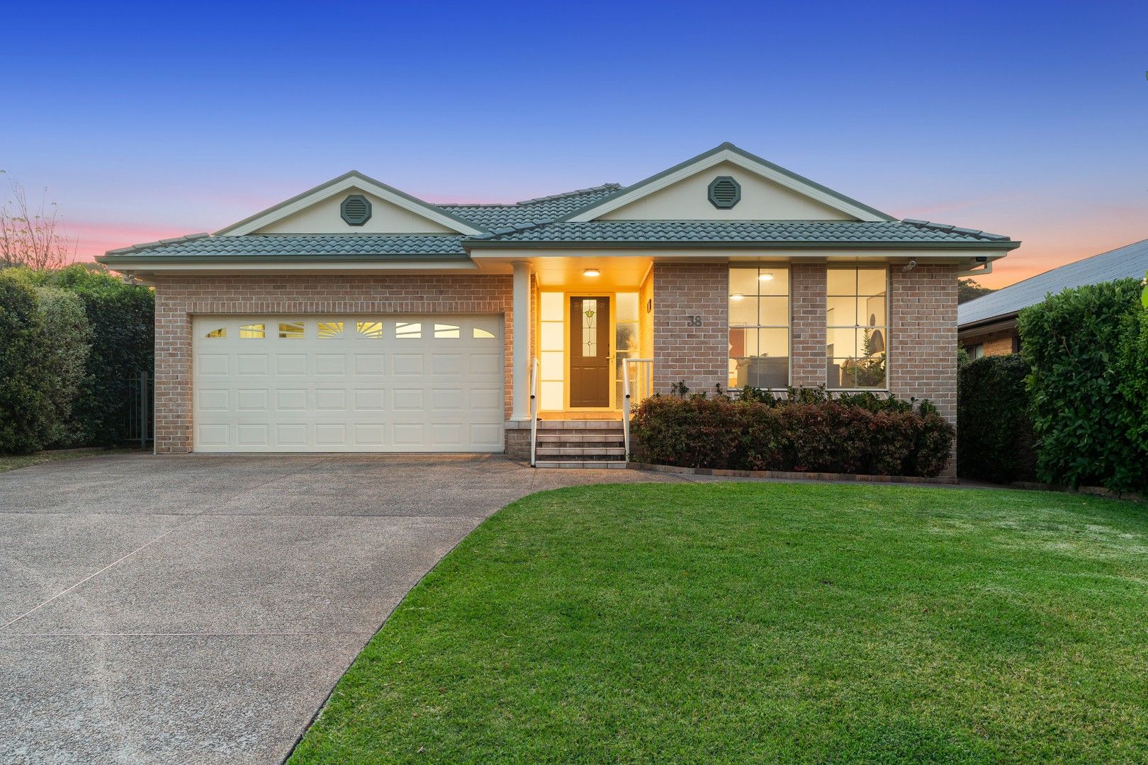 38 The Park Chase, Valentine NSW 2280, Image 0