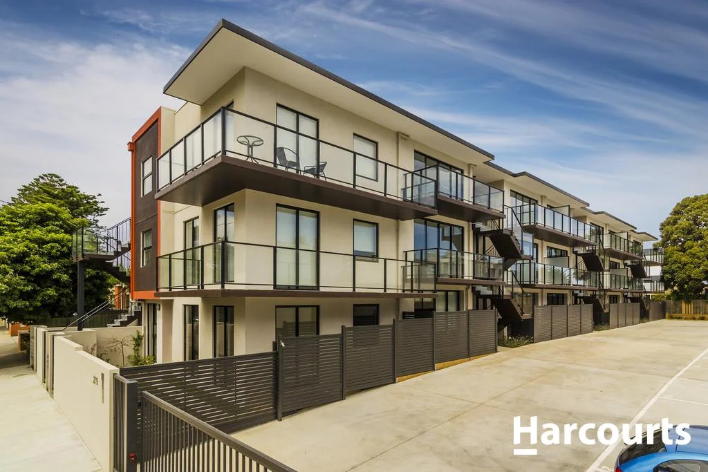 12/217-219 Watton Street, Werribee VIC 3030
