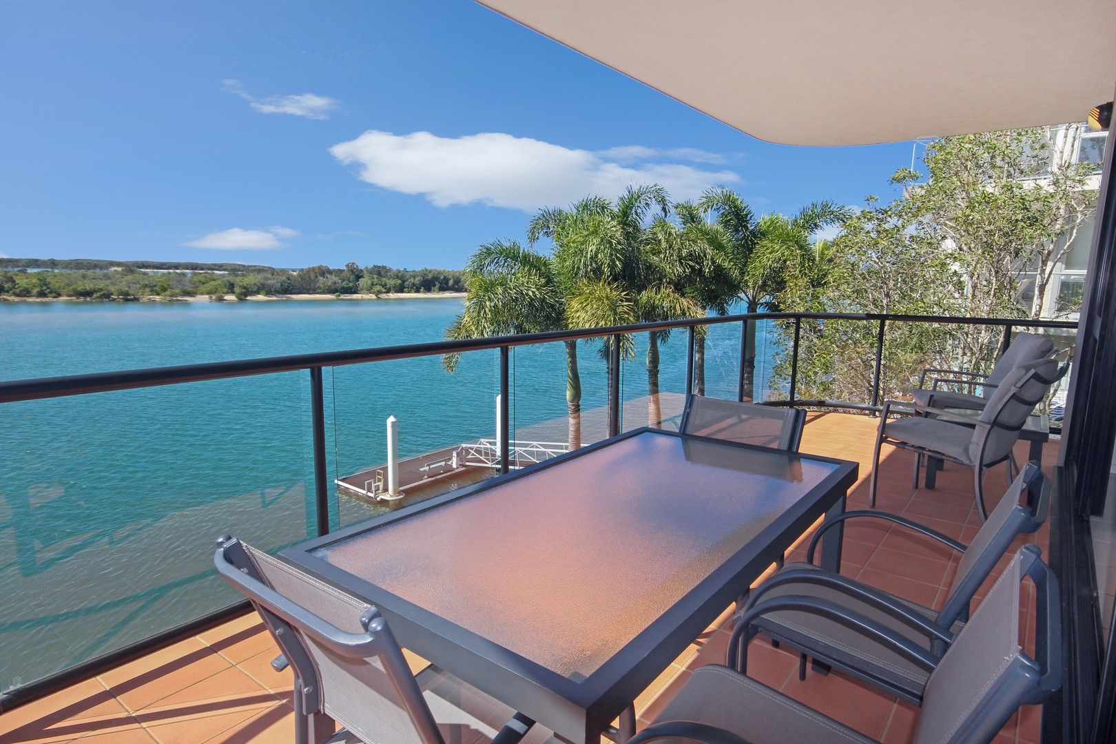2 bedrooms Apartment / Unit / Flat in 3/8-10 Wharf Street MAROOCHYDORE QLD, 4558