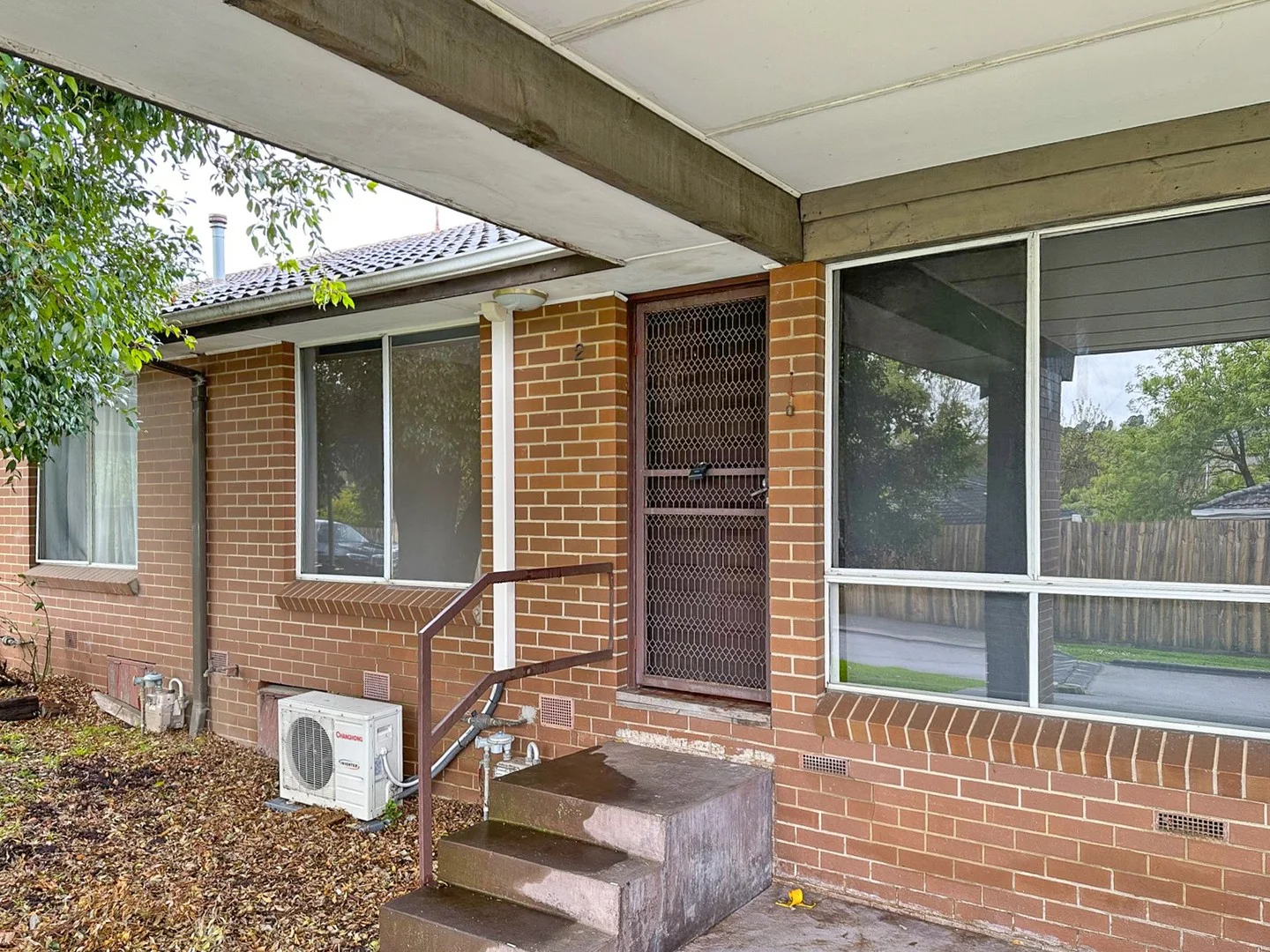 2/65 Hewish Road, Croydon VIC 3136