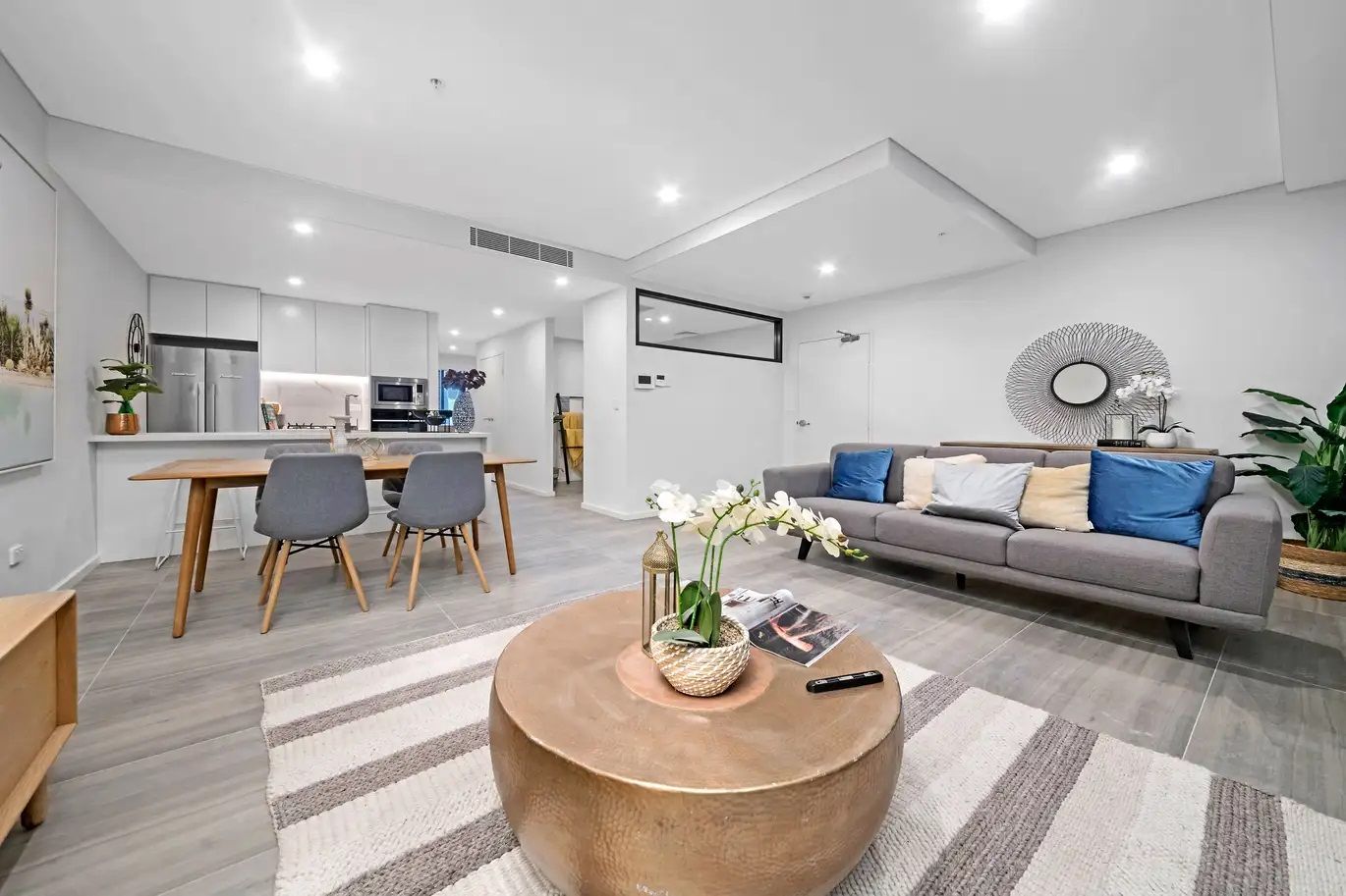 1 bedrooms Apartment / Unit / Flat in 805/2 Woniora Road HURSTVILLE NSW, 2220