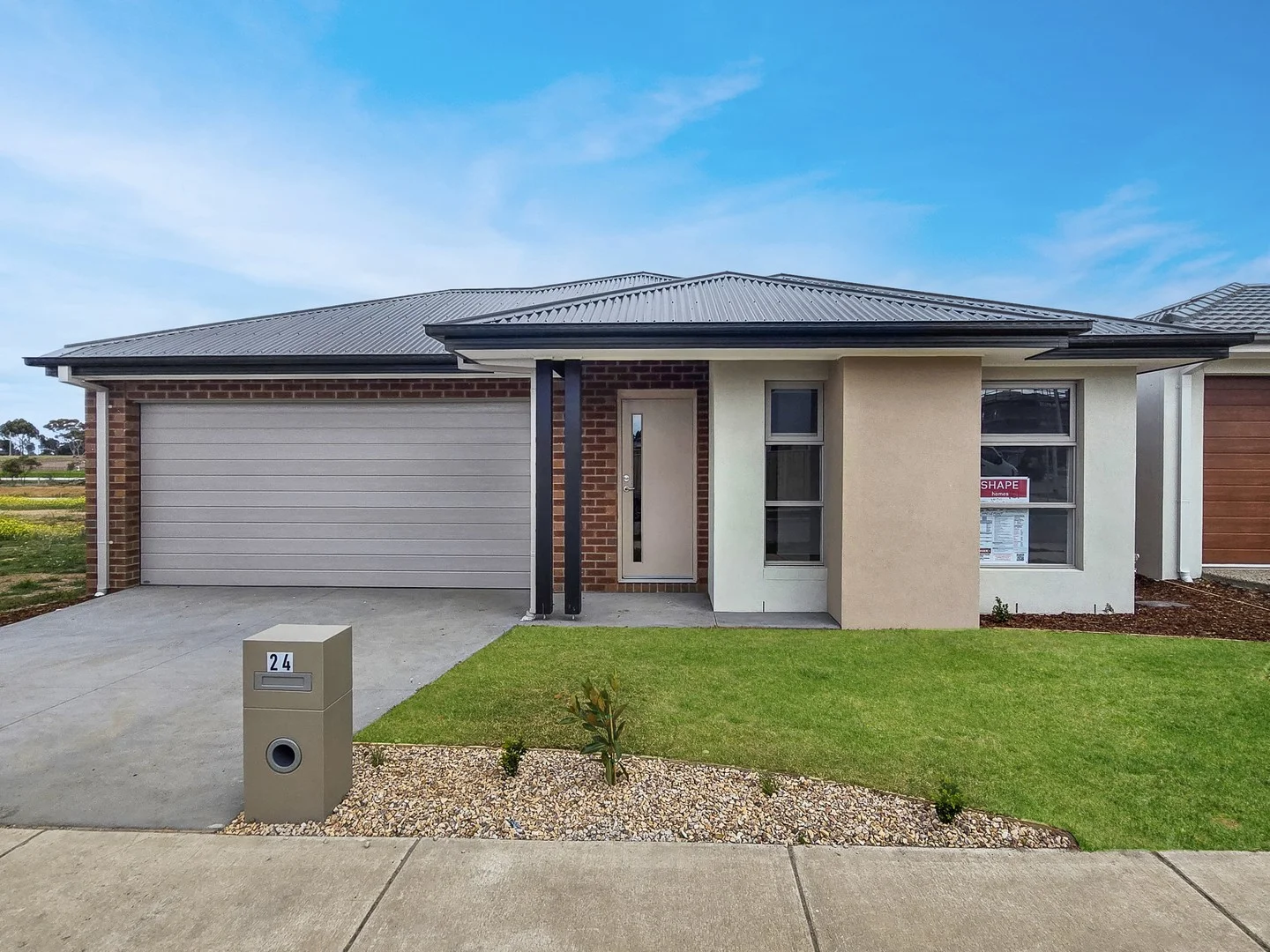 24 Munro Drive, Charlemont VIC 3217
