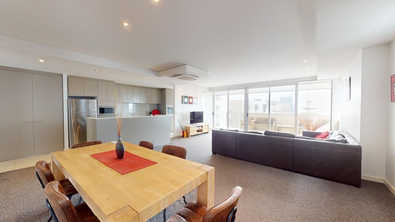 3 bedrooms Apartment / Unit / Flat in 401/4 Honeysuckle Drive NEWCASTLE NSW, 2300