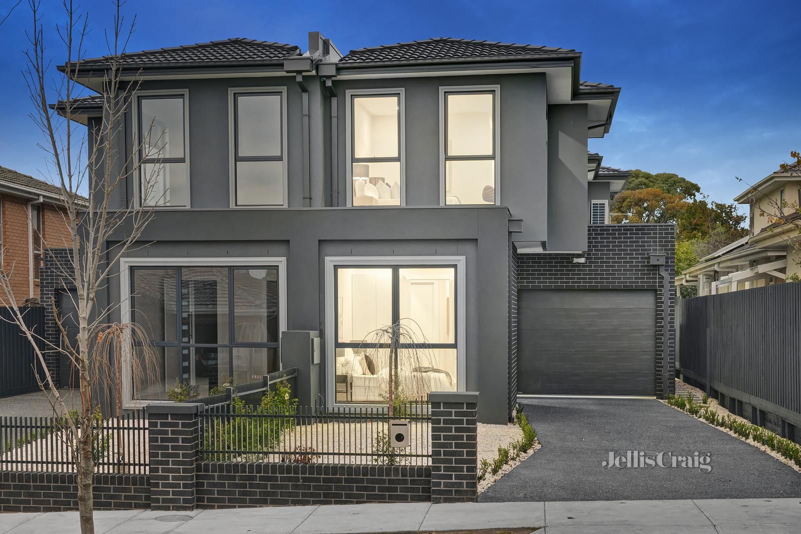 4 bedrooms Townhouse in 4A Leckie Street BENTLEIGH VIC, 3204