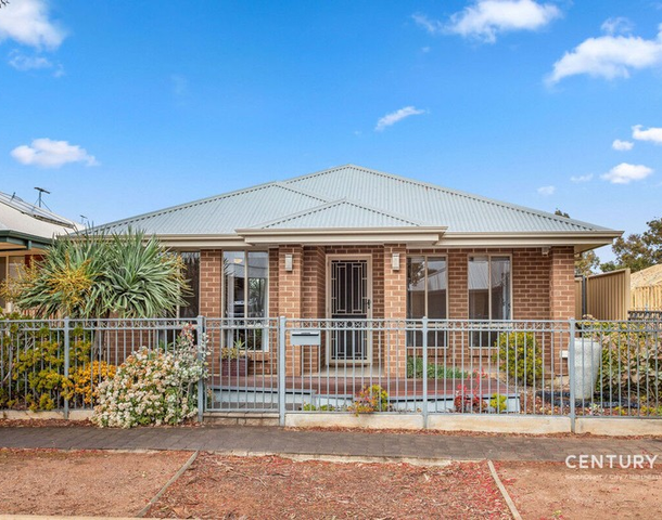 16 Roberts Street, Munno Para SA 5115