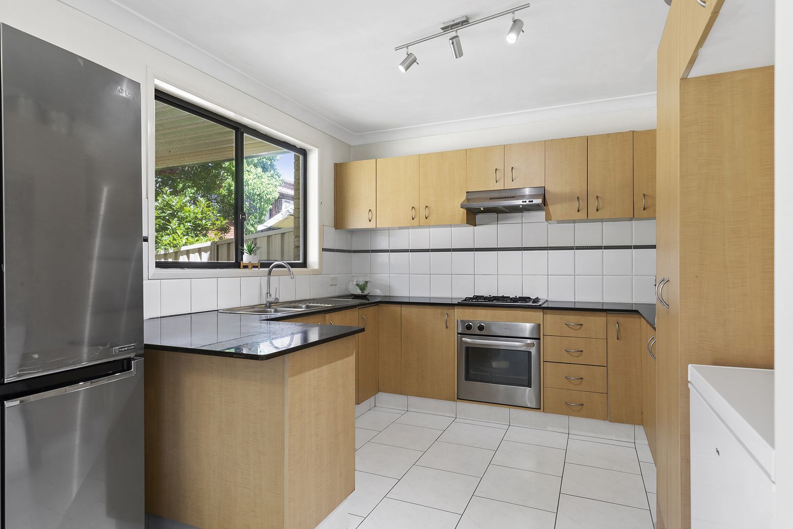 17/46-52 Wattle Road, Casula NSW 2170, Image 2