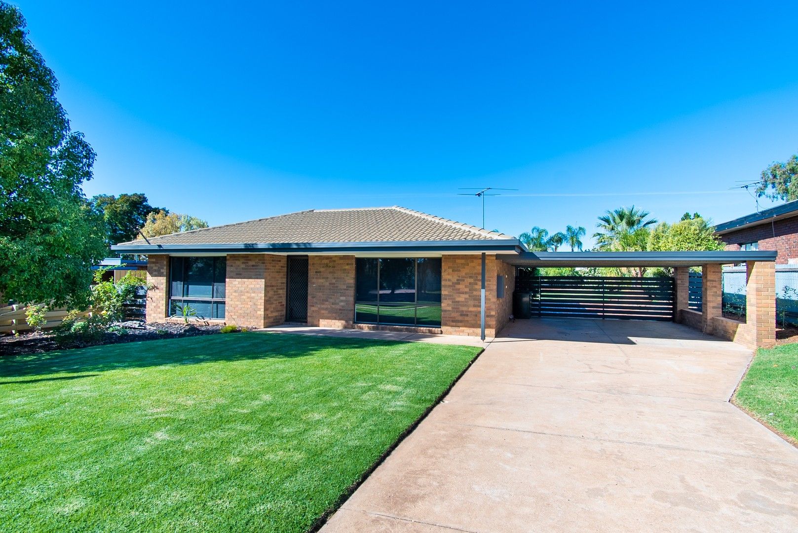 4 bedrooms House in 83 William St GOL GOL NSW, 2738