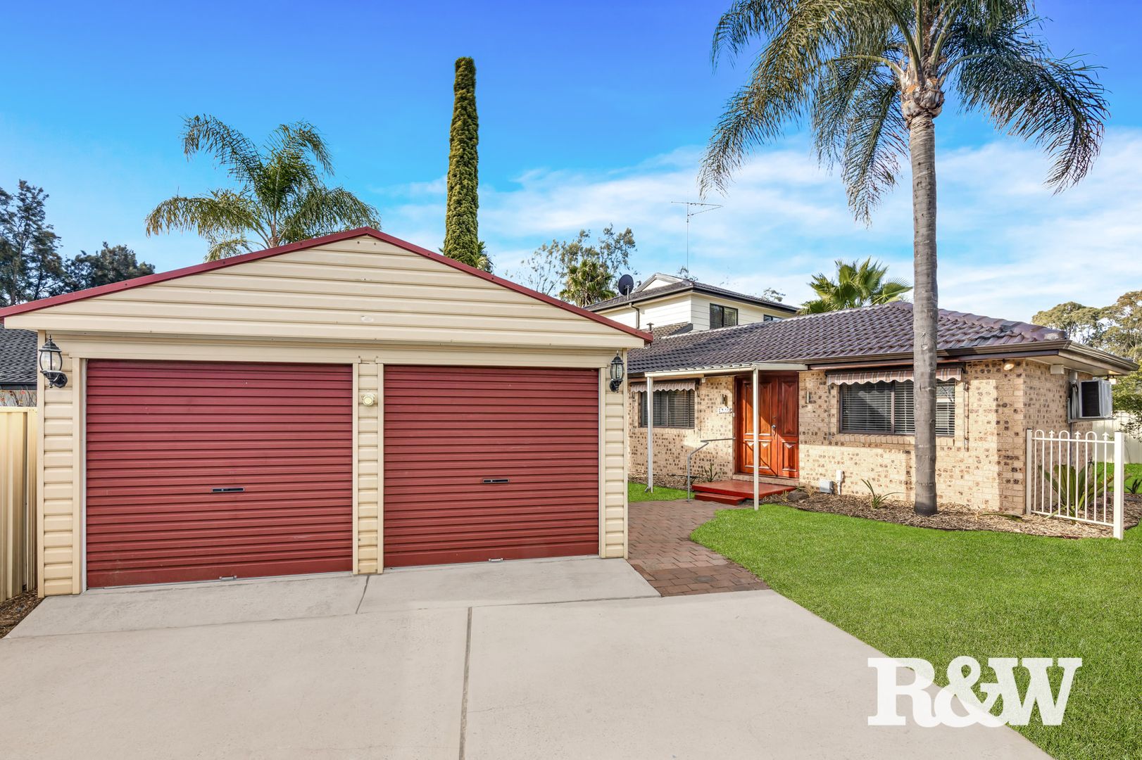 16 Avon Place, St Clair NSW 2759, Image 1