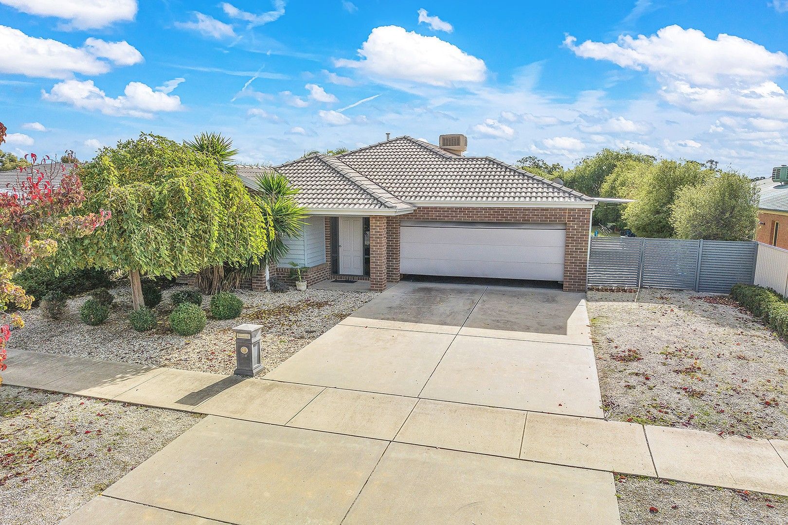 4 bedrooms House in 28 Bridlington Avenue ECHUCA VIC, 3564