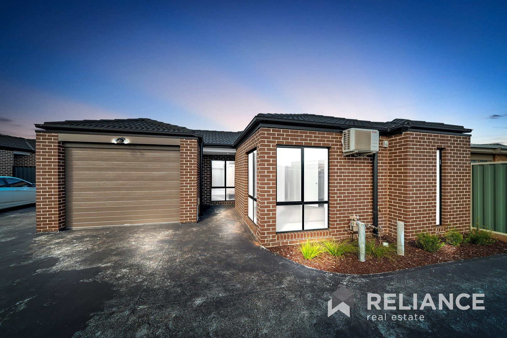 1a/32 Wynarka Drive, Hoppers Crossing VIC 3029, Image 0