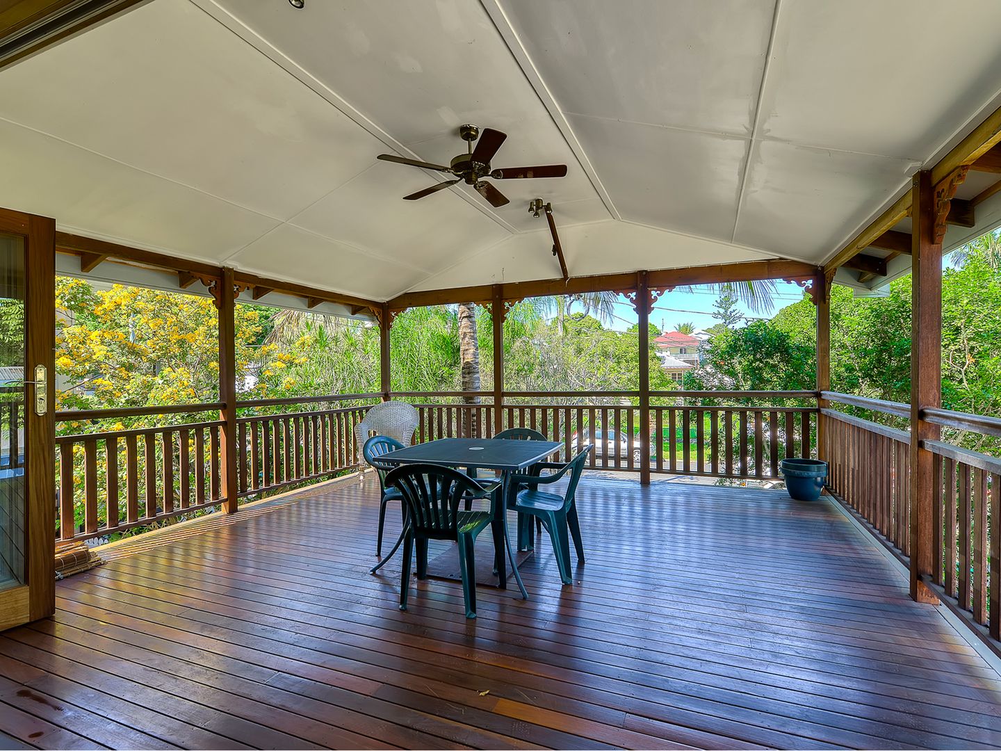 144 Morehead Avenue, Norman Park QLD 4170, Image 2