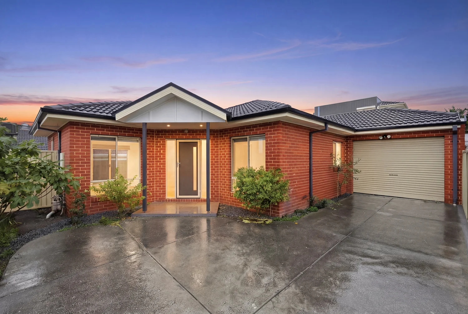Primary image of 2/6 Frost Drive, Delahey VIC 3037