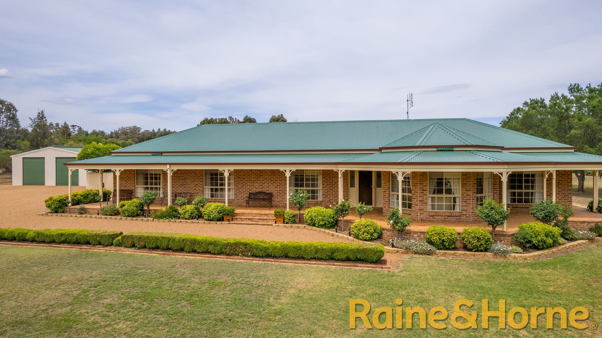 5 bedrooms House in 17L Wilfred Smith Drive DUBBO NSW, 2830