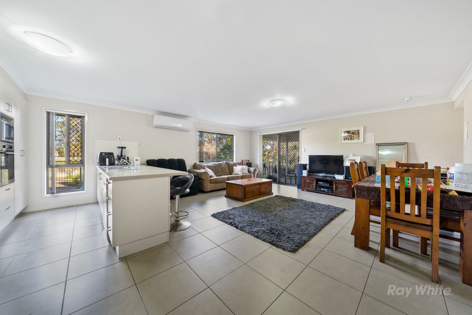 9 Gerry Court, Marsden QLD 4132, Image 2