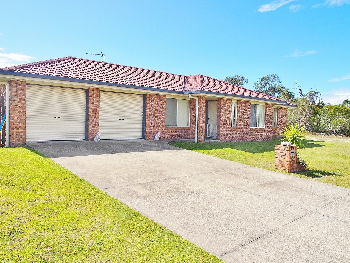 22 Emerald Park Way, Urangan QLD 4655, Image 0