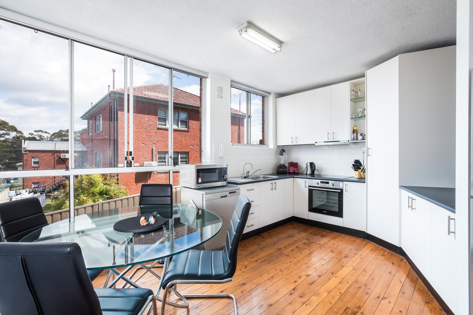 2 bedrooms Apartment / Unit / Flat in 2/20 Waratah Street CRONULLA NSW, 2230