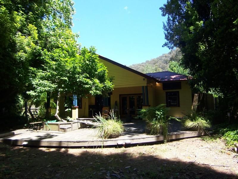 196 Great Alpine Road, HARRIETVILLE VIC 3741, Image 0