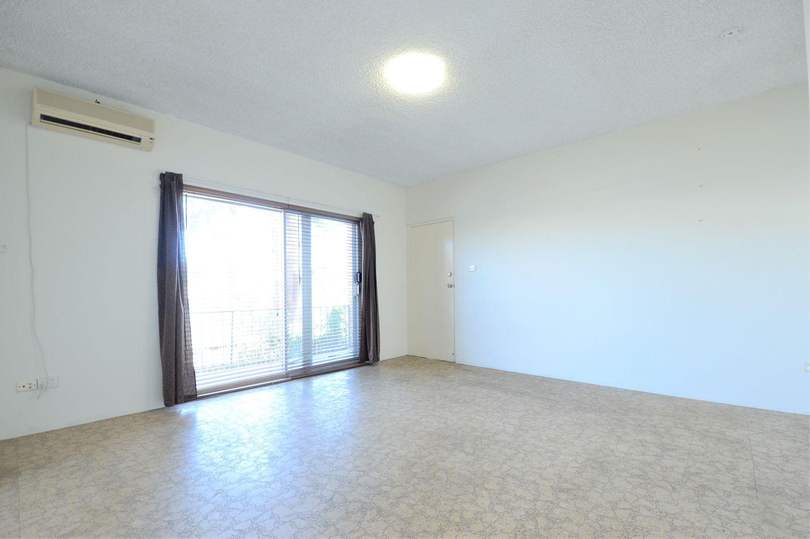 1035C Logan Road, Holland Park West QLD 4121 - Apartment For Rent - $350 | Domain