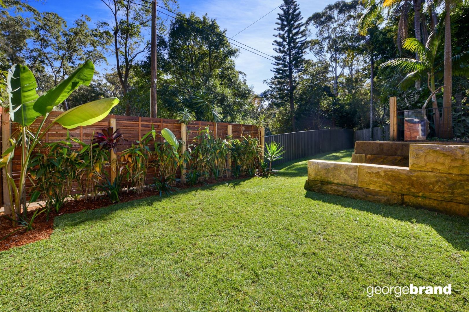 306 Avoca Drive, Avoca Beach NSW 2251, Image 2