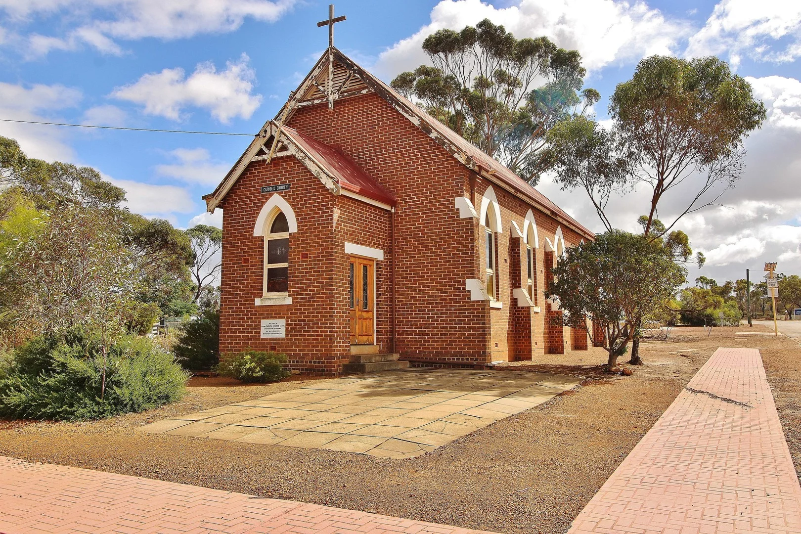 52 TAYLOR STREET, Dumbleyung WA 6350