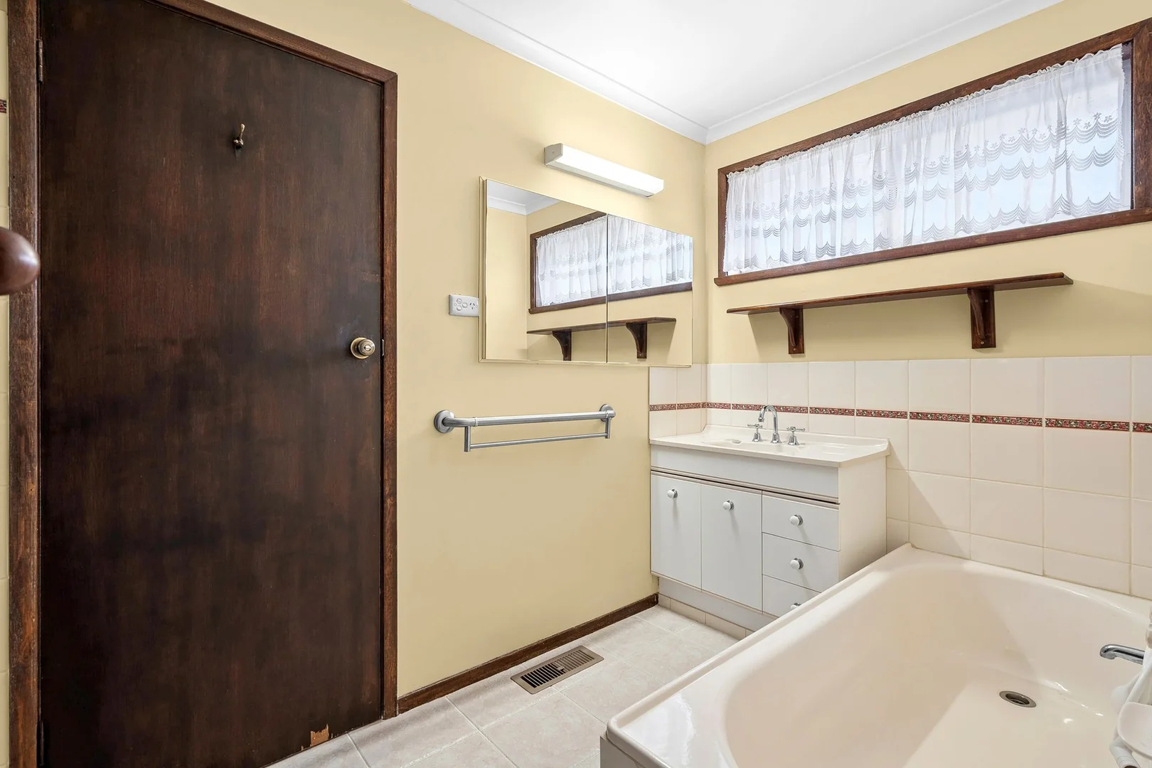 Additional image 5 of 30 Bank Street, Lara VIC 3212