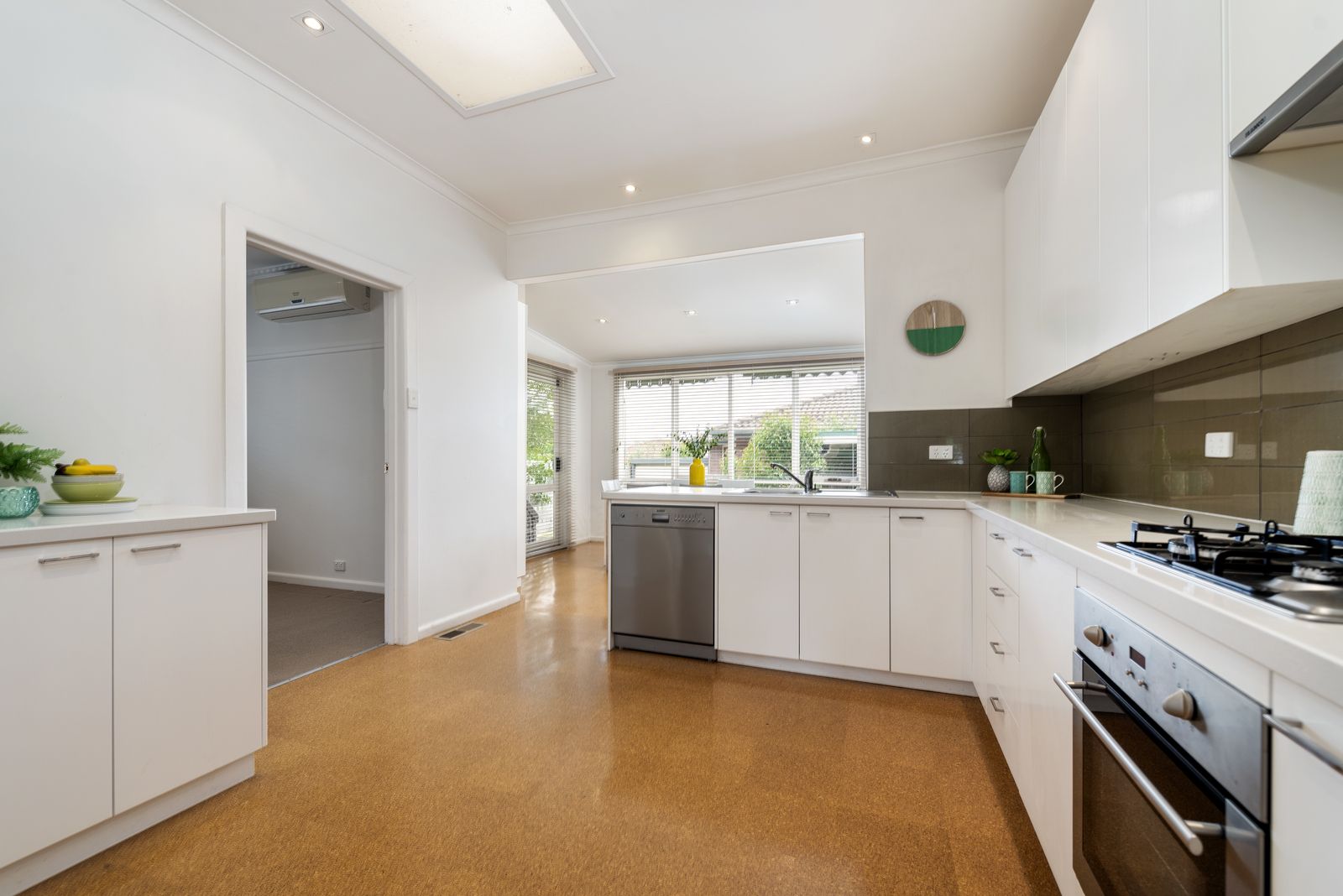 1/28 Malabar Road, Blackburn VIC 3130, Image 2