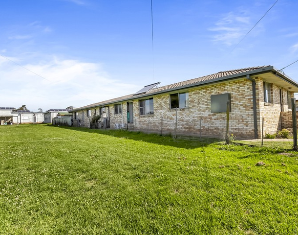 2/14 Hunter Place, Uralla NSW 2358