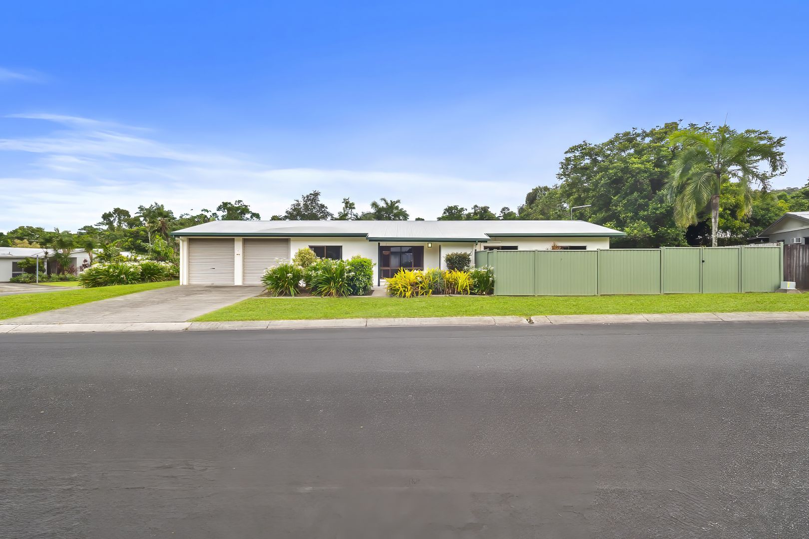 2 Harwood Close, Brinsmead QLD 4870