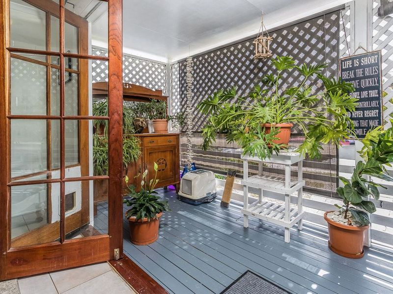 3 bedrooms House in 9 Tiverton Street EVERTON HILLS QLD, 4053